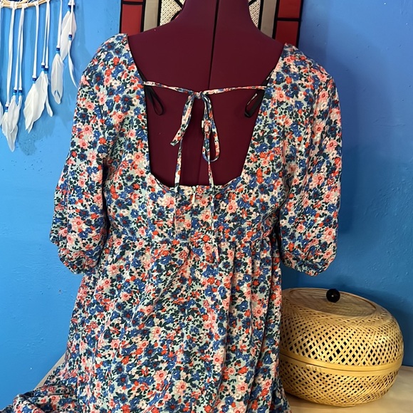 BCBG Paris floral peasant dress - Picture 5 of 8